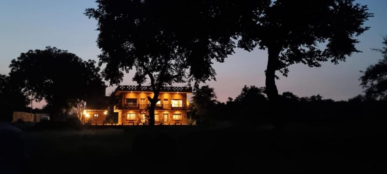 Chandera Kothi Orchha Exterior photo