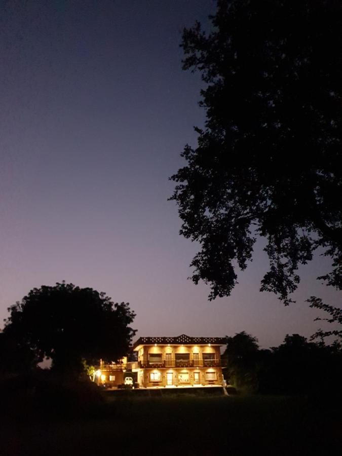 Chandera Kothi Orchha Exterior photo